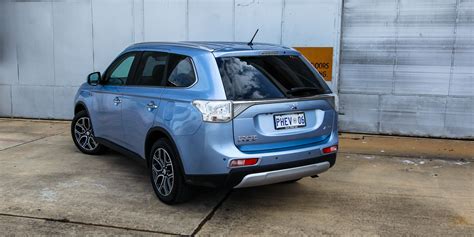 Mitsubishi Outlander PHEV Review | CarAdvice