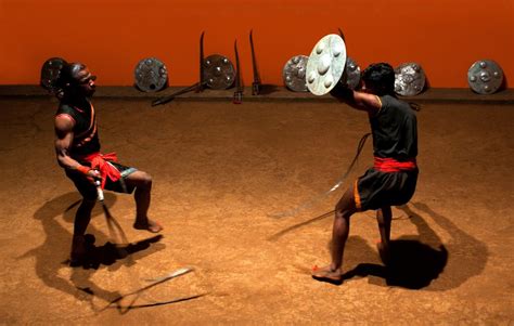 India’s Deadly, Flexible Whip Sword Takes Years to Master - Atlas Obscura