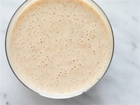 4-Ingredient Banana Smoothie Recipe | SELF