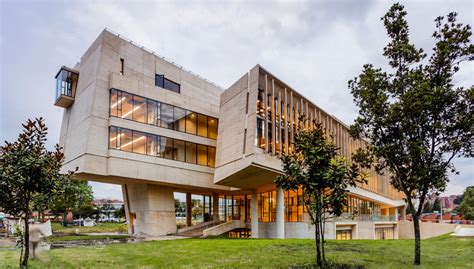 Edificio Facultad de Enfermería Universidad Nacional de Colombia / Leonardo Álvarez Yepes ...