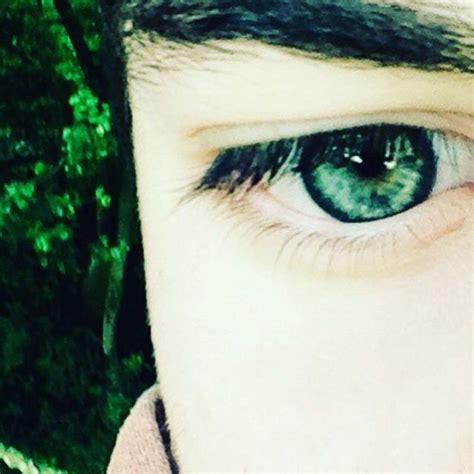 Sea green eye | Sea green eyes, Green eyes, Sea green