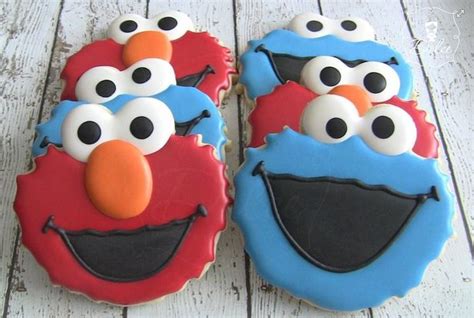 Perfect Elmo and Cookie monster cookies by Dolce | Elmo cookies ...