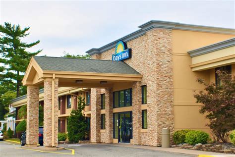 Days Inn by Wyndham Wayne | Wayne, NJ Hotels