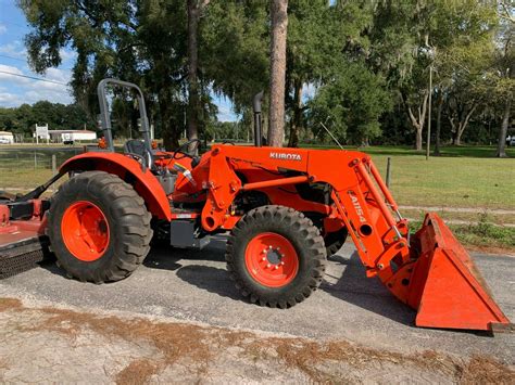 Kubota M6060 tractor loader - Used Tractors For Sale