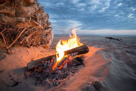 43 Stunning Photographs Of Campfires | Light Stalking