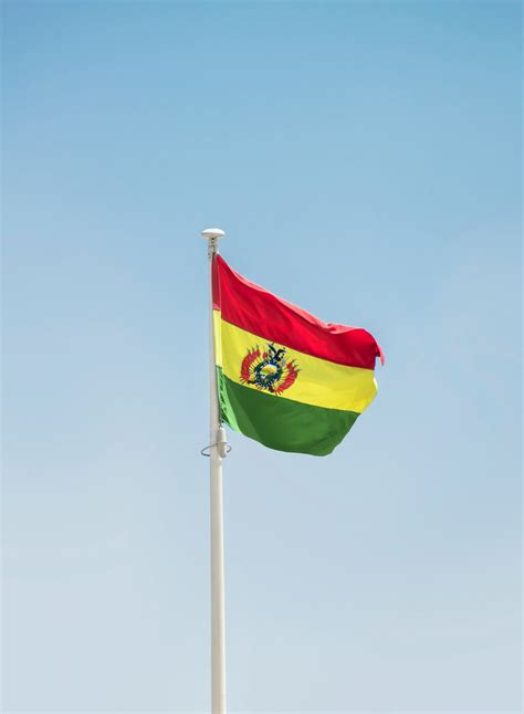 Bolivia launched its first hybrid distributed generation system in San Simón - New Energy Events