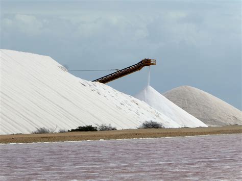 Photo-ops: Salt Ponds: Cargill Salt Production Facility - Bonaire ...