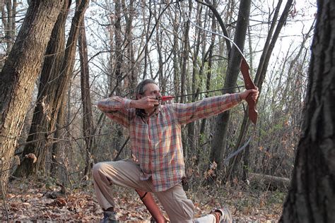 How To String a Recurve Bow in Easy, Beginner-Friendly Steps - Track and Pursue