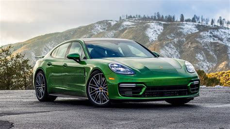 2022 Porsche Panamera Gts