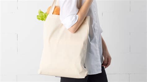 Why Cotton Might Not Be The Best Material For Reusable Grocery Bags