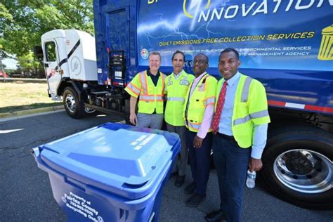 Fairfax County Launches First All-Electric Trash Truck | News Center