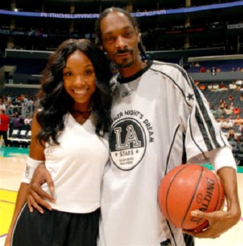 Snoop Dogg & Brandy-Celebs You Didn’t Know Were Cousins | Celebrity ...