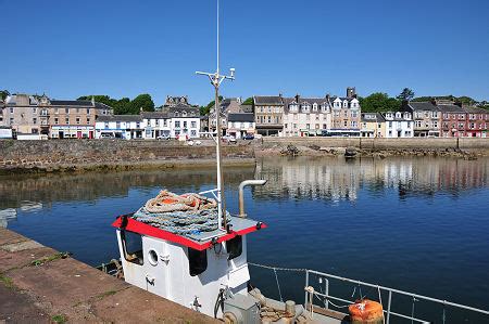 Millport Feature Page on Undiscovered Scotland