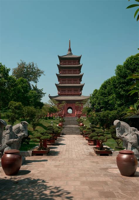 Traditional Temple in Burma · Free Stock Photo