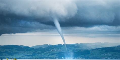 What's the difference between a tornado, waterspout, landspout and dust devil? | Fox Weather