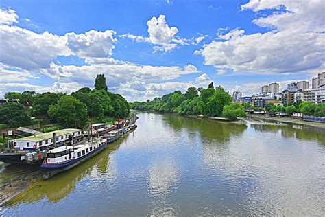 Bring it on, Brentford: first-time buyer flats with fast train links ...