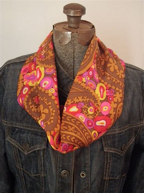 Vintage 70s Scarf Circle Scarves Women Accessories by aesthetikara