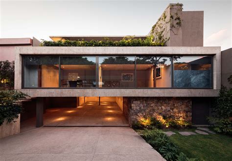 Casa Cáucaso / JJRR/ARQUITECTURA | House design, Architecture, House exterior