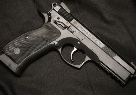 Top 5 Most Accurate 9mm Pistols In The World | American Gun Association