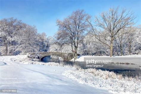 Boston Park Winter Photos and Premium High Res Pictures - Getty Images