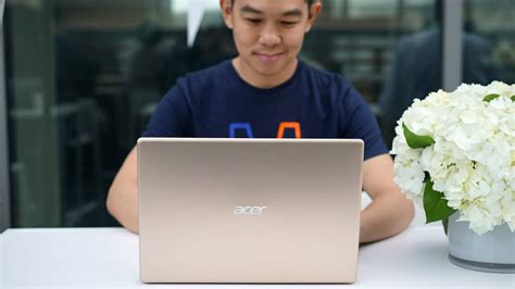 Acer Swift 1 First Look - GadgetMatch