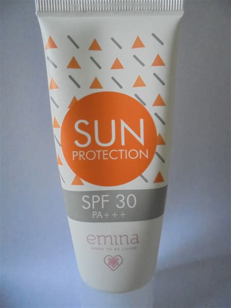 Ratnasari Pevensie's : Produk Review: Emina Sun Protection SPF 30 PA+++