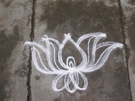 Rangoli designs/Kolam: Lotus Kolam