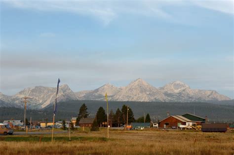 Enjoy Mountains, Hot Springs, And Small-Town Charm In Stanley, Idaho