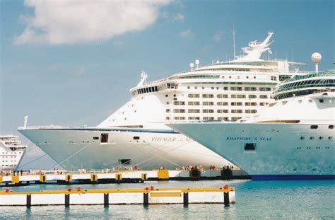 Cruise Ships In Port Free Stock Photo - Public Domain Pictures