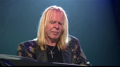 Yes - Rick Wakeman on keyboards - YouTube