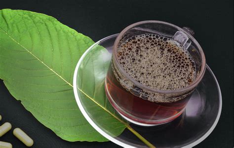 What Is Kratom Tea Guide - Pros, Cons, How To Make?