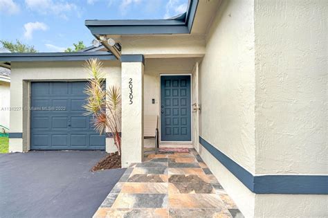 20305 Southwest 86th Court, Cutler Bay, FL 33189 | Compass