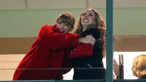 Taylor Swift Arrives At Arrowhead Ahead Of Chiefs-Bills Game