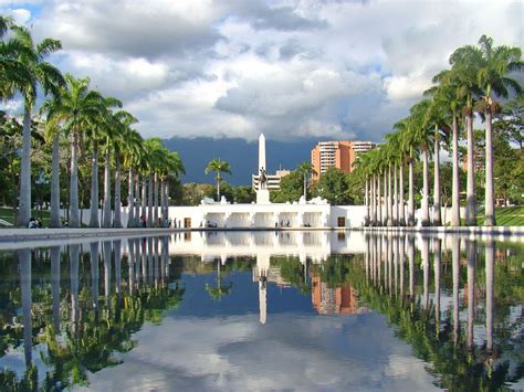 Los próceres Monumento a Los Precursores, Caracas, Venezuela | Vacation ...