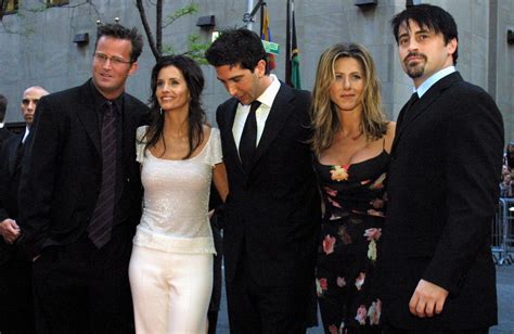 Matthew Perry’s ‘Friends’ co-stars react to his death at 54 - WTOP News