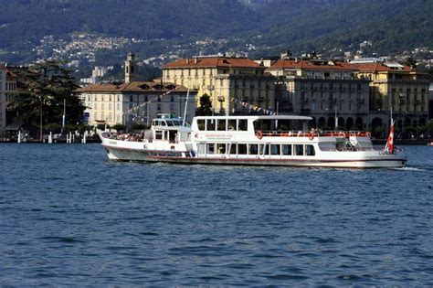 PRIVATE TOUR - A minicruise and a cooking lesson on Lake Lugano