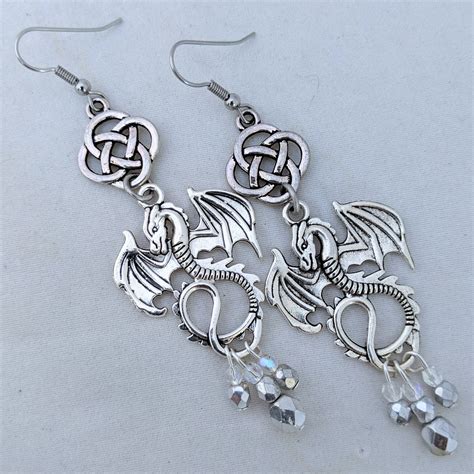 Dragon earrings - A Case of Random