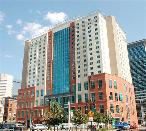 Embassy Suites Denver - Downtown/Convention Center (Denver, 2010) | Structurae