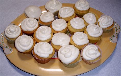 Perfectly Lemon Low Carb Cupcakes - Skinny GF Chef healthy and great tasting gluten free recipes