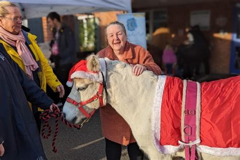 Reconnect communities | For people living with dementia