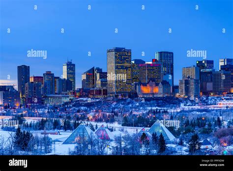 The Edmonton skyline in winter, Edmonton, Alberta, Canada Stock Photo ...