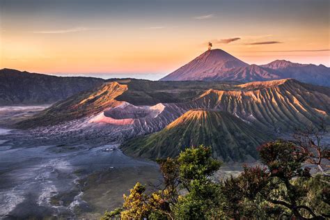 HD Mount Bromo Indonesia Sunset Landscape Volcano Download Wallpaper | Download Free - 144750