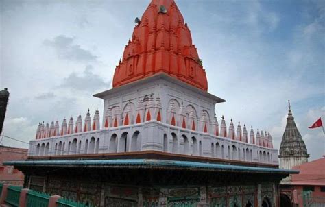 Hanuman Garhi Ayodhya: Temple History | Significance| Architecture | Festivals | by Ankita ...