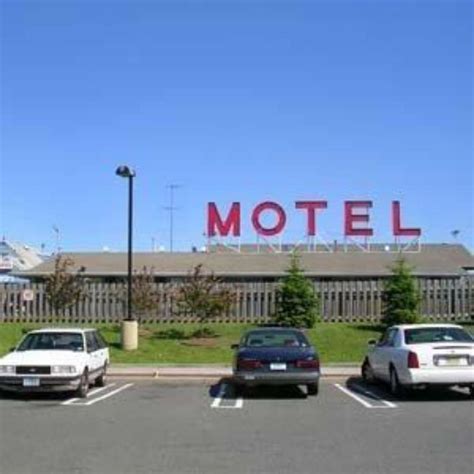 Mayflower Motel Milford in Milford (CT) - Room Deals, Photos & Reviews