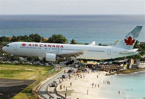 Landing @ Sint Maarten Airport | Sint Maarten | Pinterest