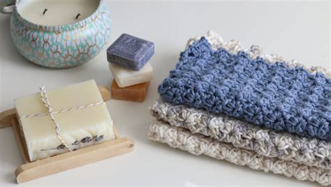 Textured Crochet Washcloth Pattern Tutorial - Sprig Stitch - Melanie Ham