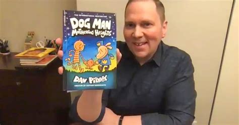 Author Dav Pilkey reads a chapter of his new book, ‘Dog Man: Mothering Heights’