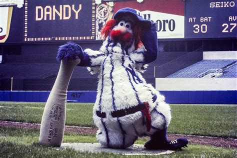 How Dandy, the Yankees' only mascot, became an embarrassment