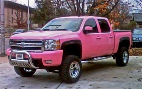 Taylor Swift | Pink Chevy Truck | Celebrity Carz