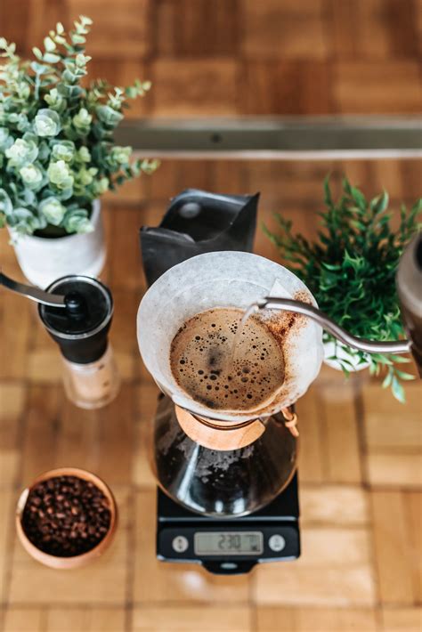 How To Make Chemex Coffee: A Delicious Chemex Pour Over Recipe